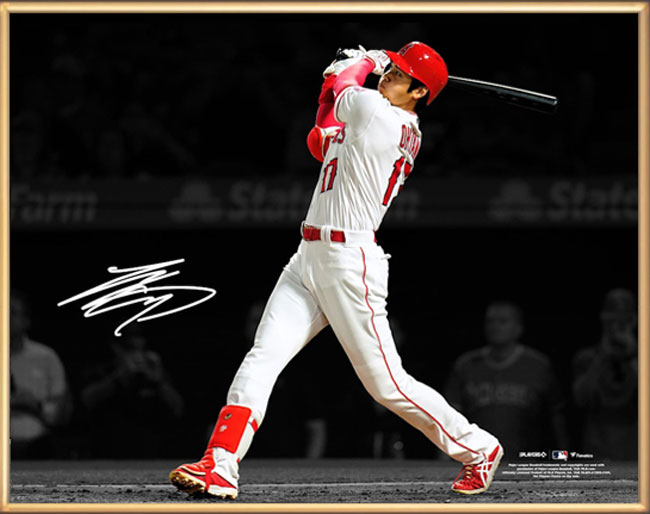 「大谷翔平」直筆サイン入り写真額(バッティングバージョン)(26-0736)